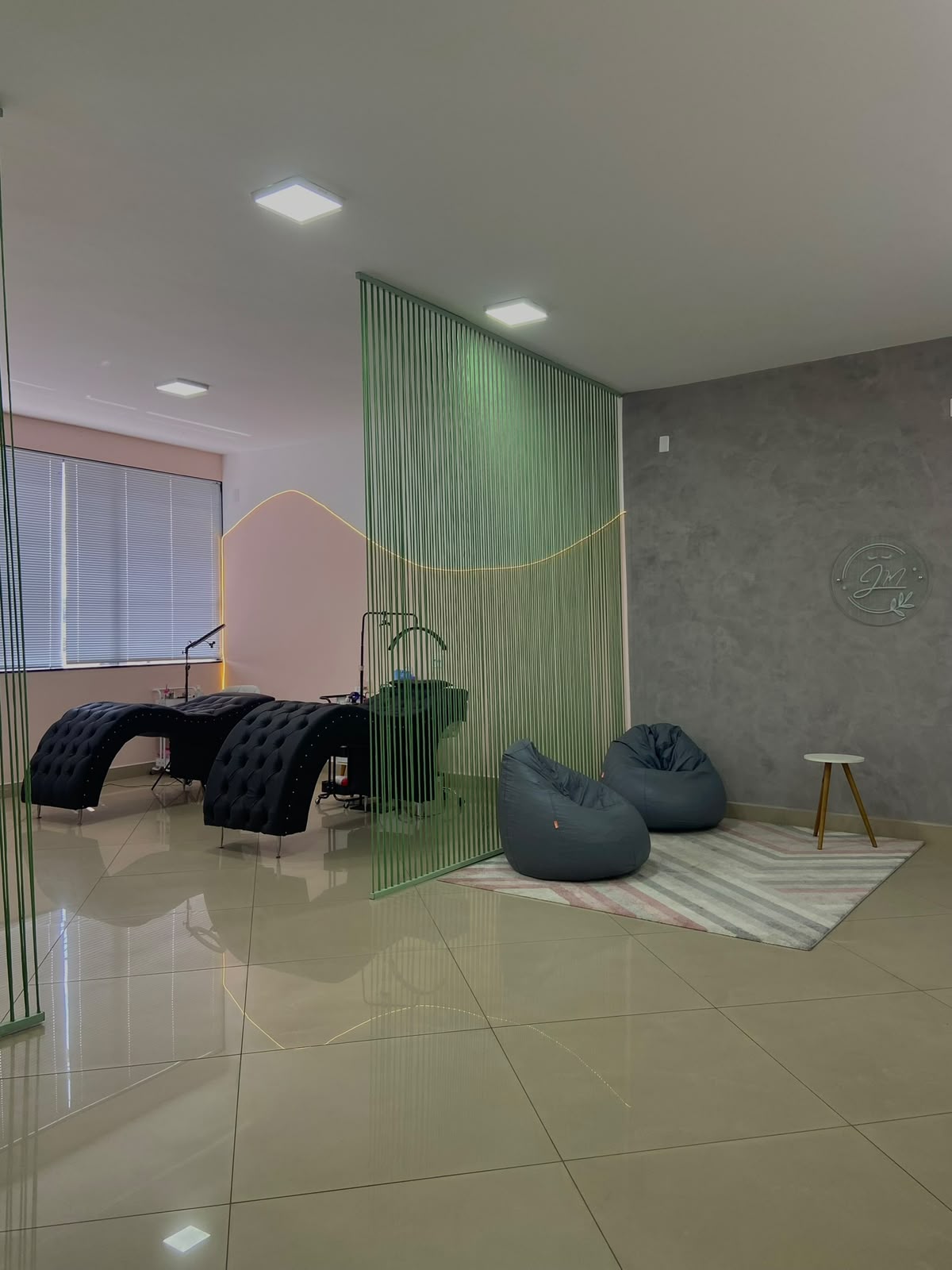 Área de cílios e lounge